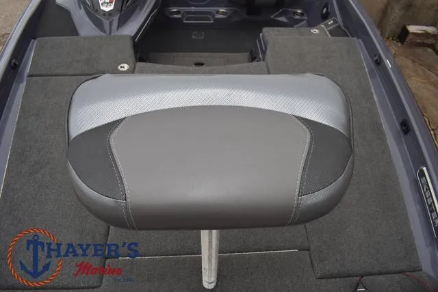 Slide: The Image of Skeeter FXR20 2020 - 16