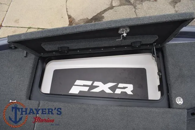 Slide: The Image of Skeeter FXR20 2020 - 20