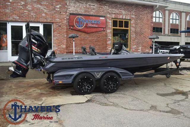 Slide: The Image of Skeeter FXR20 2020 - 3