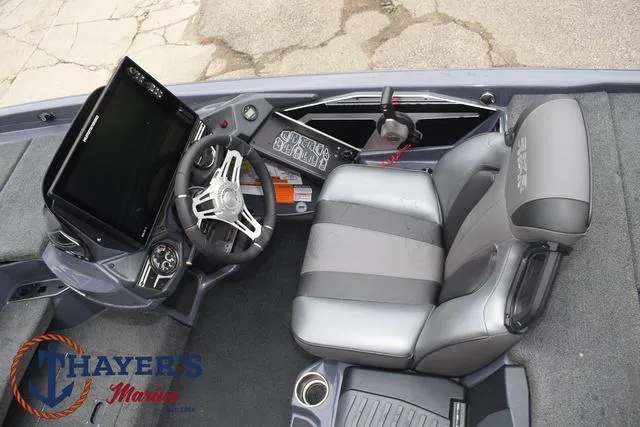 Slide: The Image of Skeeter FXR20 2020 - 39