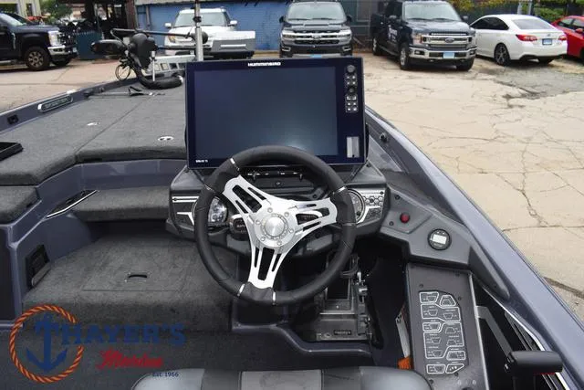 Slide: The Image of Skeeter FXR20 2020 - 40