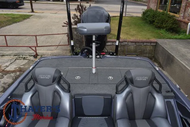 Slide: The Image of Skeeter FXR20 2020 - 44