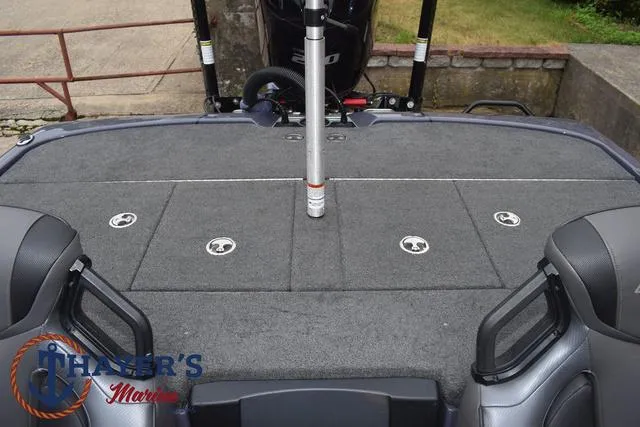 Slide: The Image of Skeeter FXR20 2020 - 45