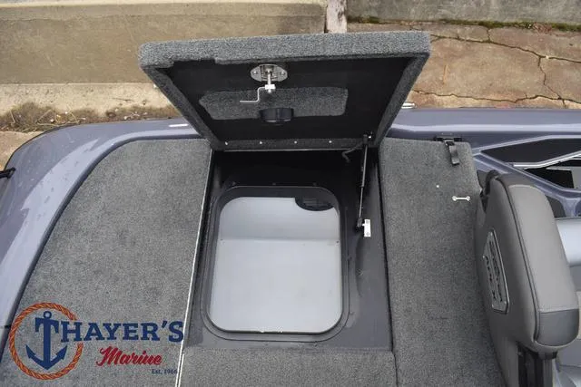 Slide: The Image of Skeeter FXR20 2020 - 47