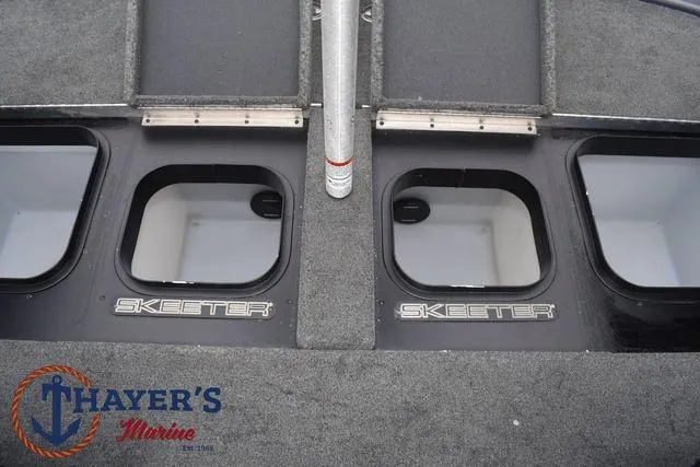 Slide: The Image of Skeeter FXR20 2020 - 49