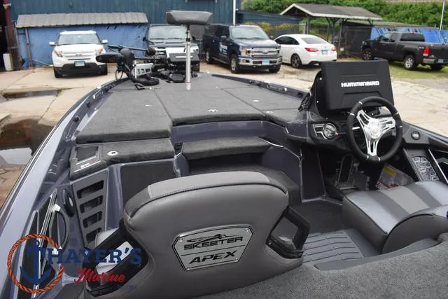 Slide: The Image of Skeeter FXR20 2020 - 53