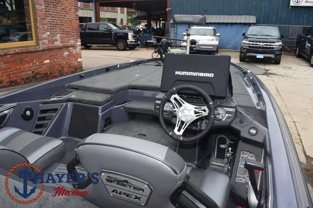 Slide: The Image of Skeeter FXR20 2020 - 55