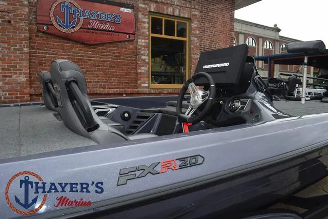 Slide: The Image of Skeeter FXR20 2020 - 59