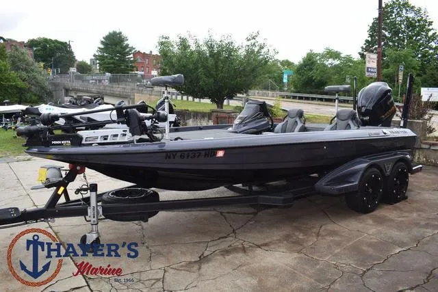 Slide: The Image of Skeeter FXR20 2020 - 9