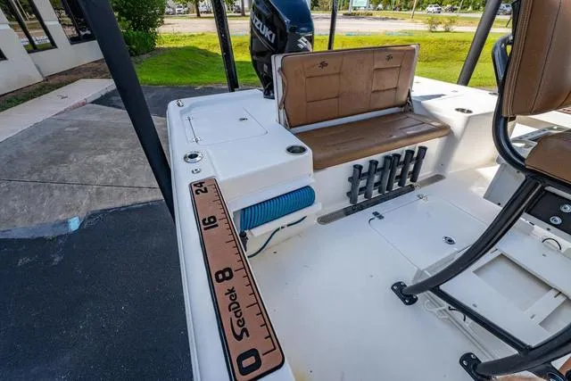 Slide: The Image of Sea Pro 248 2018 - 10