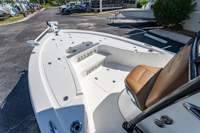 Slide: The Image of Sea Pro 248 2018 - 19