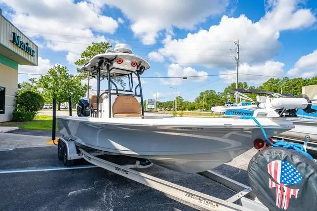 Slide: The Image of Sea Pro 248 2018 - 7