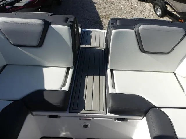 Slide: The Image of Yamaha 252SD 2021 - 24