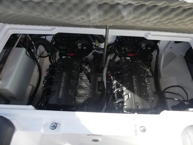 Slide: The Image of Yamaha 252SD 2021 - 25