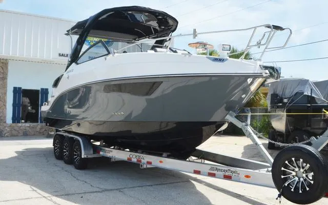 Slide: The Image of Granfort 300 GTX Cabin Cruiser 2025 - 1