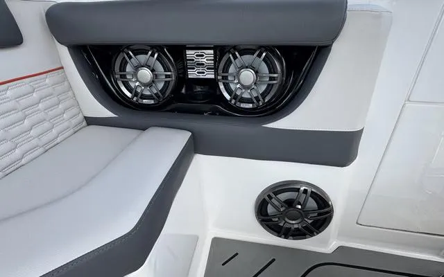 Slide: The Image of Granfort 300 GTX Cabin Cruiser 2025 - 18