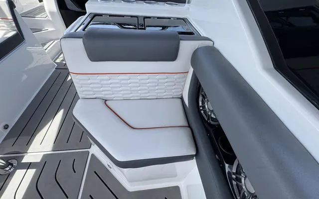 Slide: The Image of Granfort 300 GTX Cabin Cruiser 2025 - 19