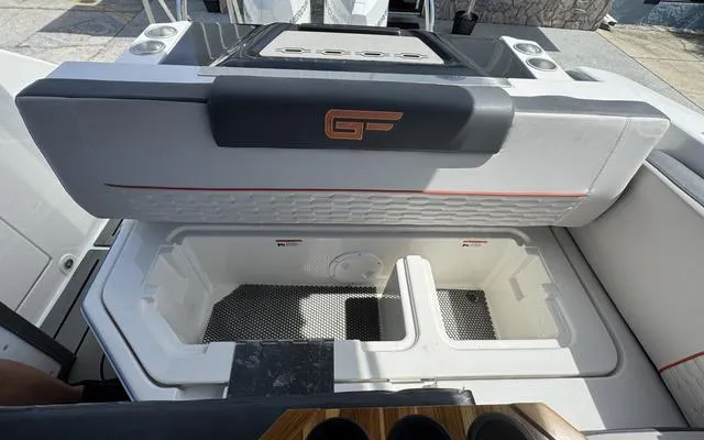 Slide: The Image of Granfort 300 GTX Cabin Cruiser 2025 - 23