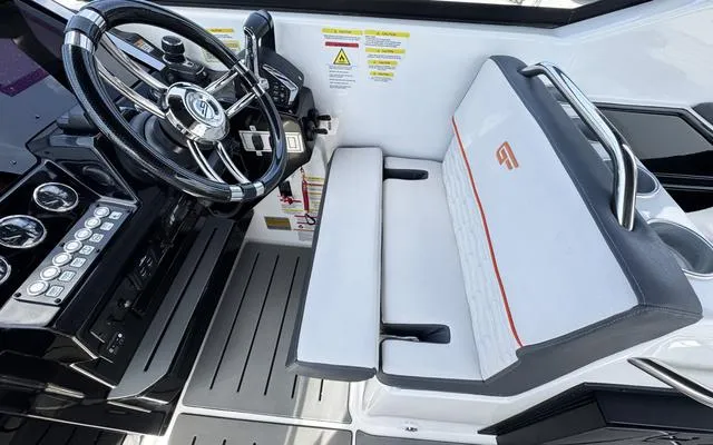 Slide: The Image of Granfort 300 GTX Cabin Cruiser 2025 - 28