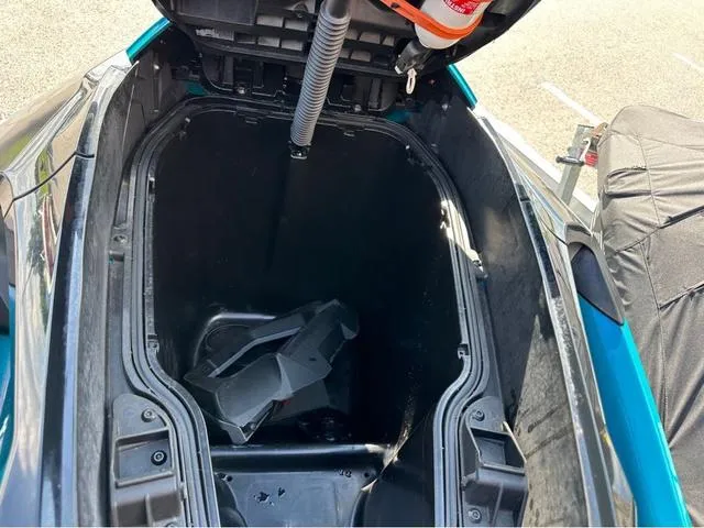 Slide: The Image of Sea-Doo Wake 2019 - 12