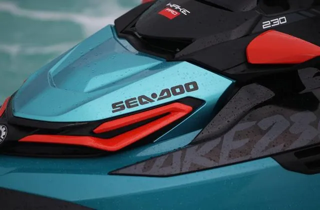 Slide: The Image of Sea-Doo Wake 2019 - 15