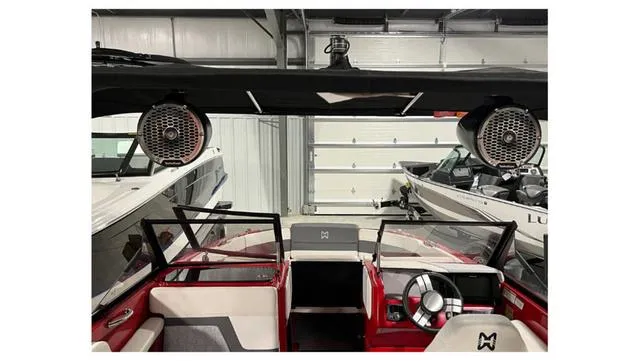 Slide: The Image of Heyday Wake Boats H22 2023 - 24