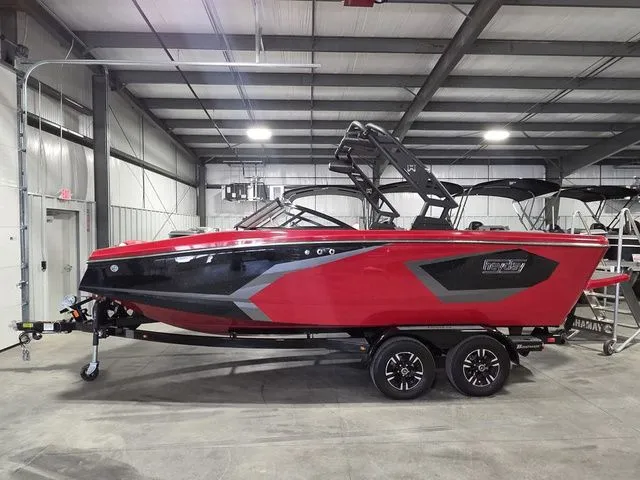 The Image of Heyday Wake Boats WT-2DC 2023 - 1