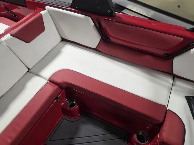 Slide: The Image of Heyday Wake Boats WT-2DC 2023 - 13