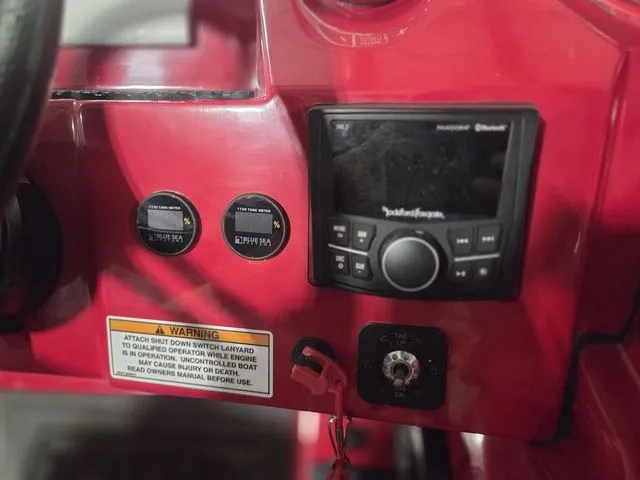 Slide: The Image of Heyday Wake Boats WT-2DC 2023 - 19