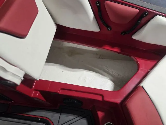 Slide: The Image of Heyday Wake Boats WT-2DC 2023 - 27