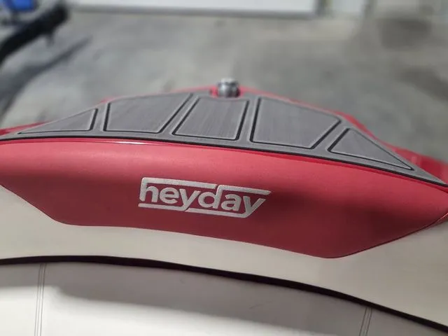 Slide: The Image of Heyday Wake Boats WT-2DC 2023 - 28