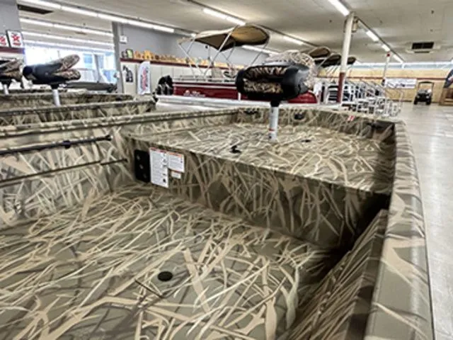 Slide: The Image of Lowe RX1760 Deluxe Tiller 2026 - 4