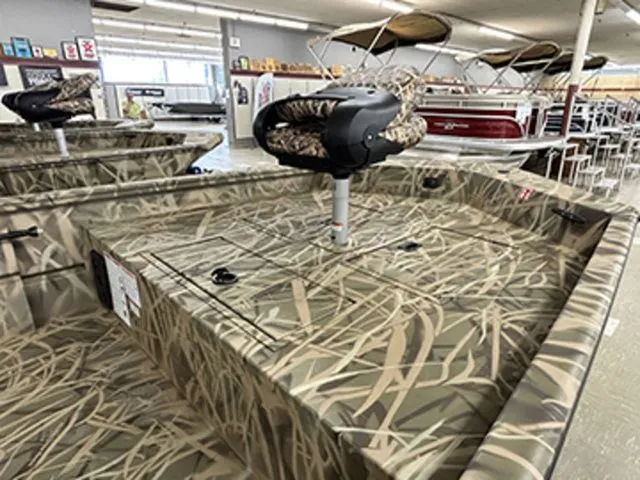 Slide: The Image of Lowe RX1760 Deluxe Tiller 2026 - 7