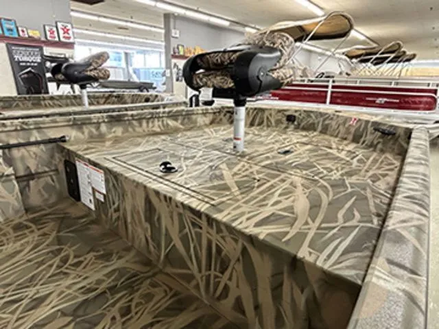 Slide: The Image of Lowe RX 1660 DELUXE TILLER 2026 - 5