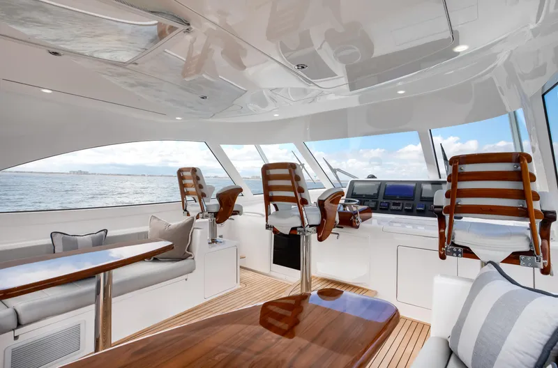 Slide: The Image of Viking 48 Sport Tower 2021 - 13