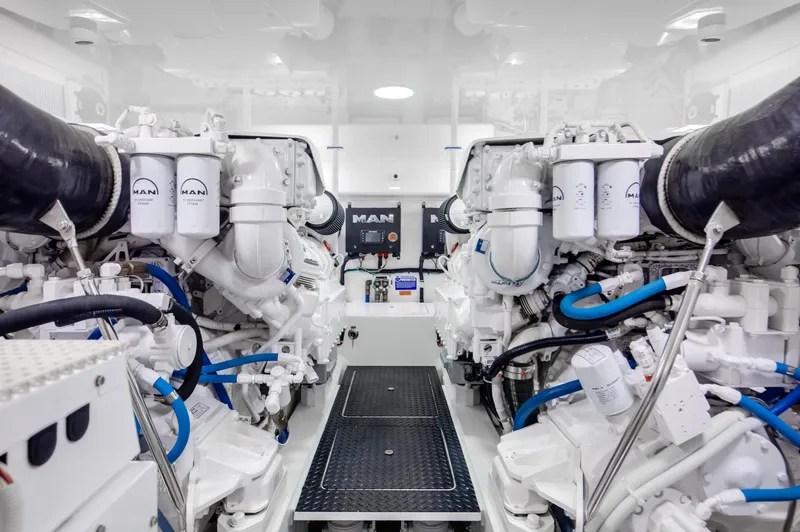 Slide: The Image of Viking 48 Sport Tower 2021 - 23