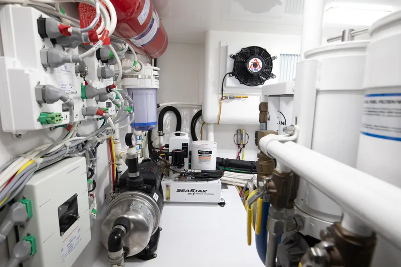 Slide: The Image of Viking 48 Sport Tower 2021 - 25