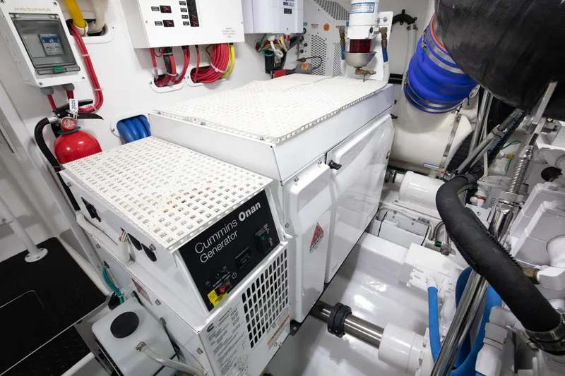 Slide: The Image of Viking 48 Sport Tower 2021 - 28