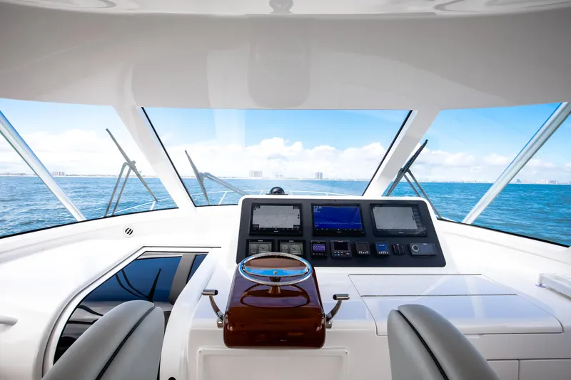 Slide: The Image of Viking 48 Sport Tower 2021 - 7