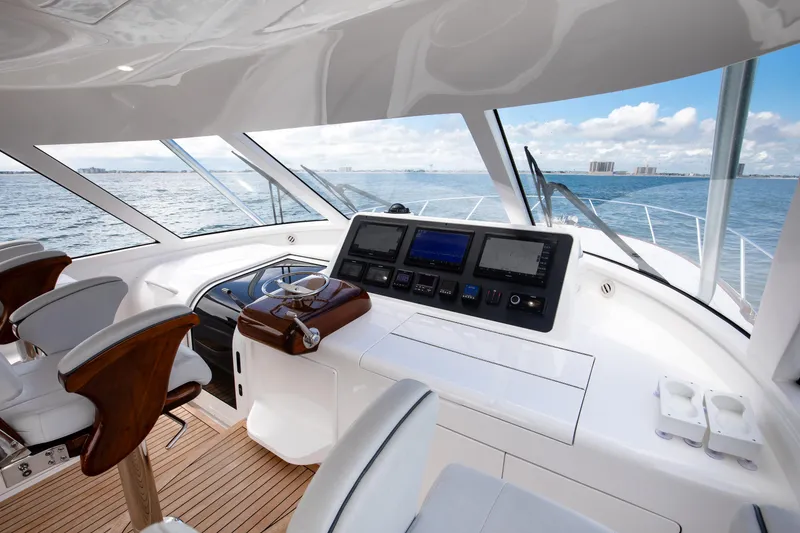 Slide: The Image of Viking 48 Sport Tower 2021 - 8