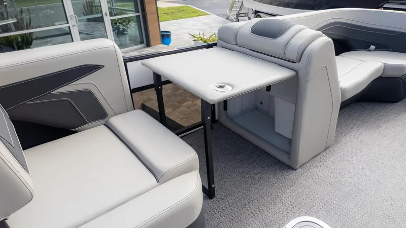 Slide: The Image of Barletta Cabrio 22U 2026 - 14