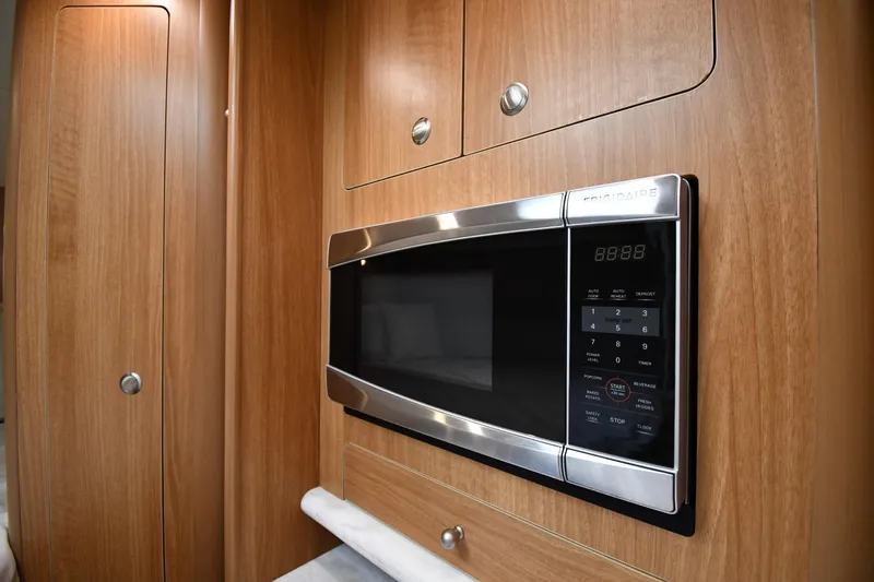 Slide: The Image of Rinker 310 Express Cruiser 2014 - 52