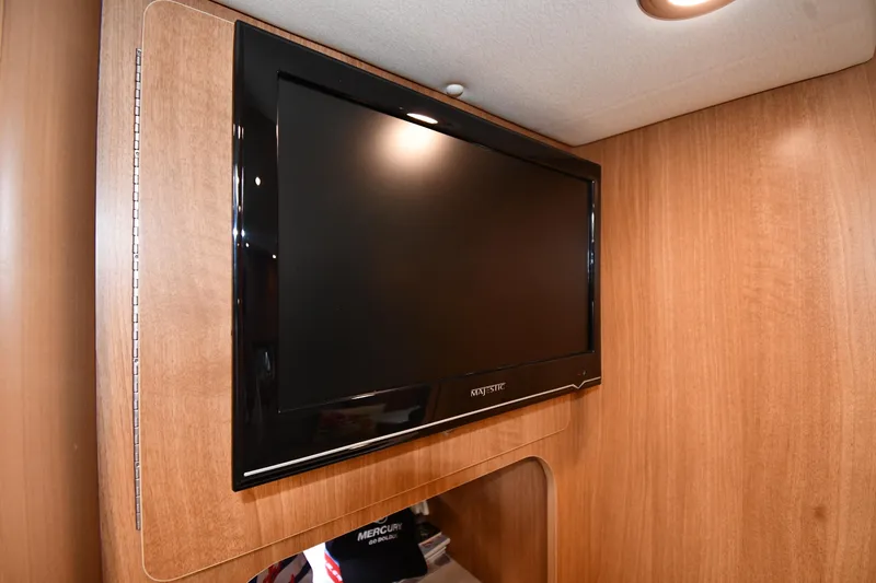 Slide: The Image of Rinker 310 Express Cruiser 2014 - 53