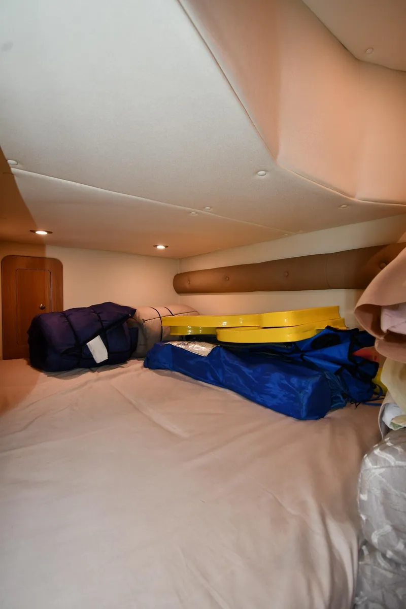 Slide: The Image of Rinker 310 Express Cruiser 2014 - 57