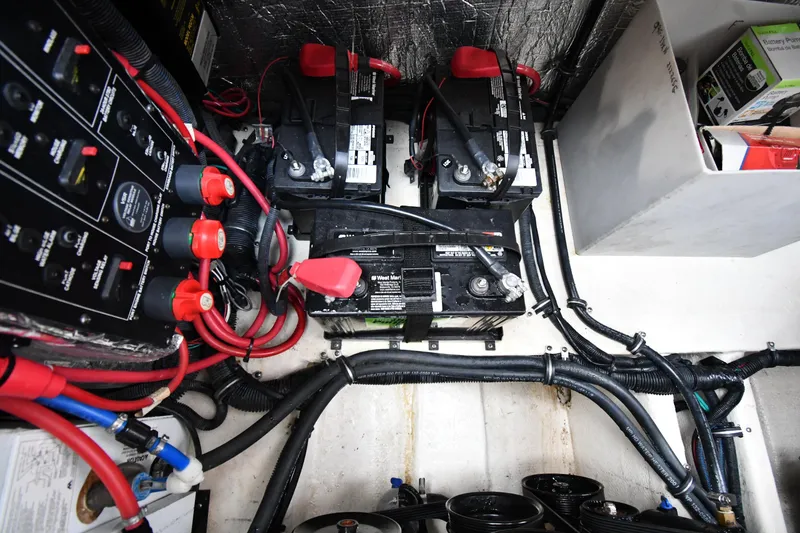 Slide: The Image of Rinker 310 Express Cruiser 2014 - 66