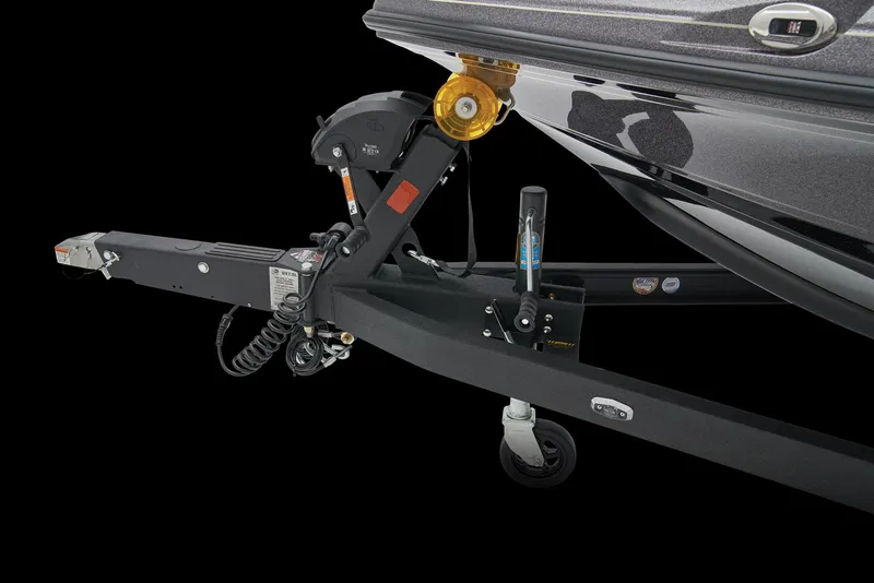 Slide: The Image of 2025 Ranger Z521 boat deck with trolling motor and seating. - 10