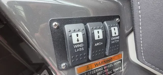 Slide: The Image of Monterey 258SS 2020 - 7