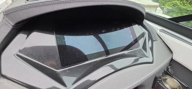 Slide: The Image of Monterey 258SS 2020 - 9