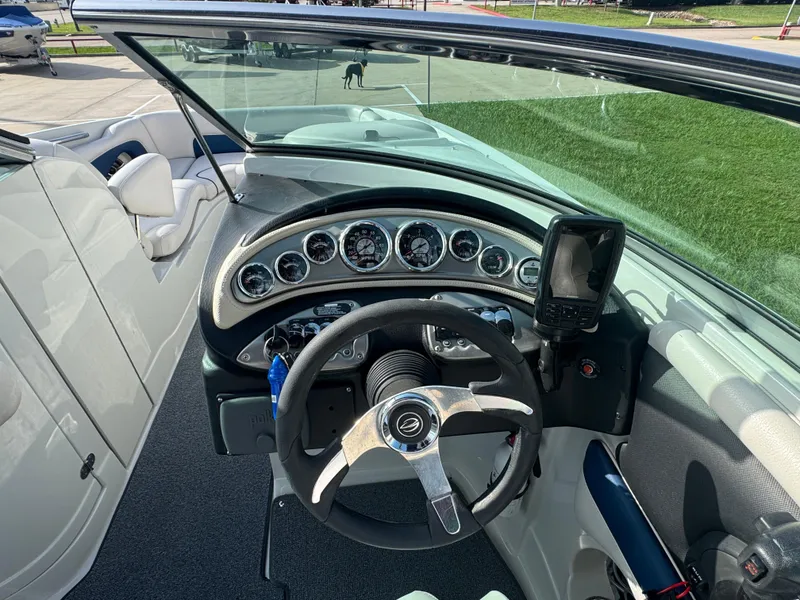 Slide: The Image of Crownline Boats Eclipse E4 2014 - 23