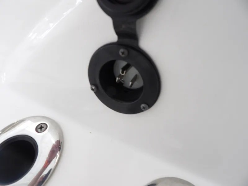 Slide: The Image of NauticStar 215XTS 2020 - 14